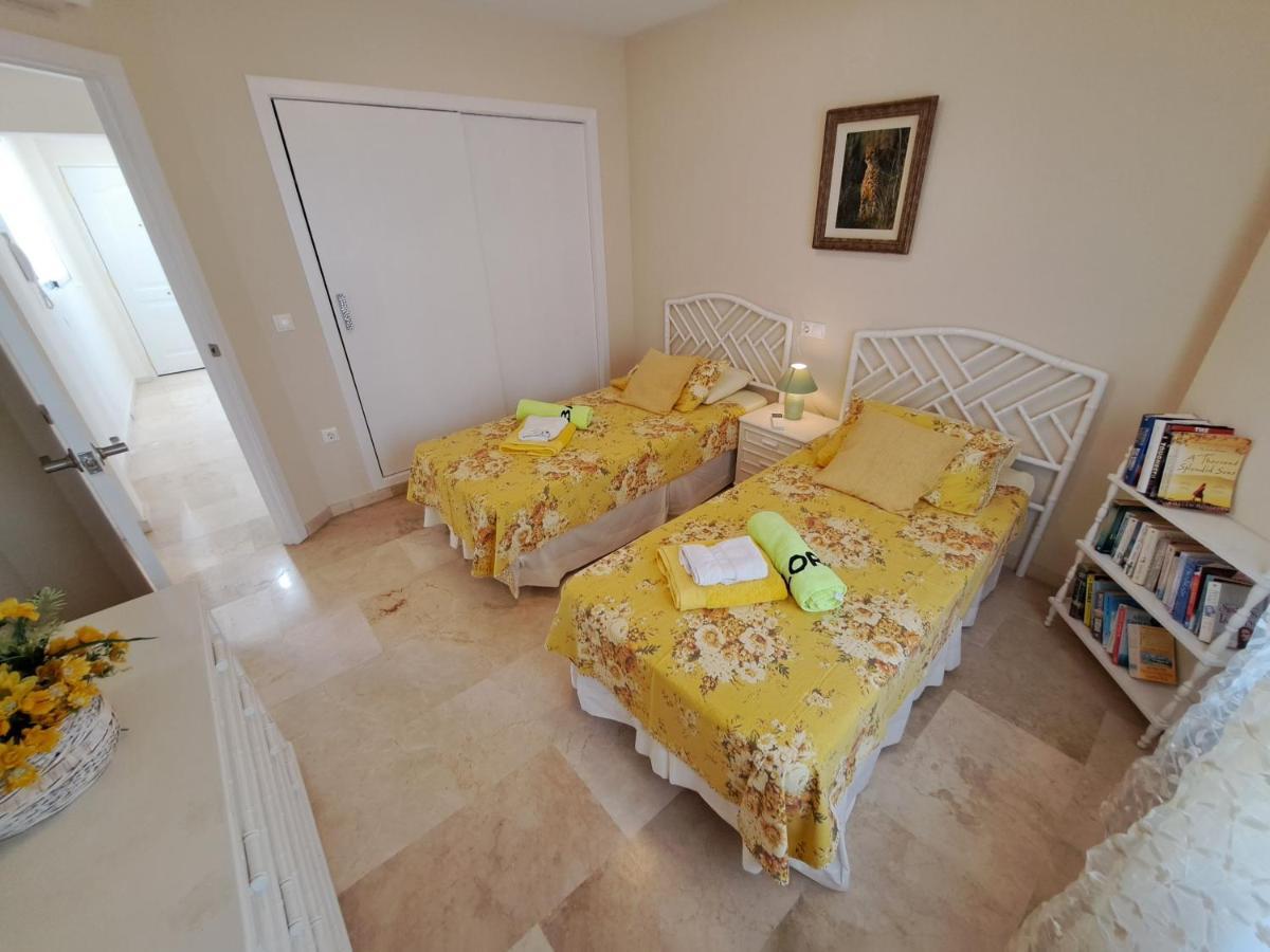 Three Bedroom Apartment In Albir - Playamar II El Albir Buitenkant foto